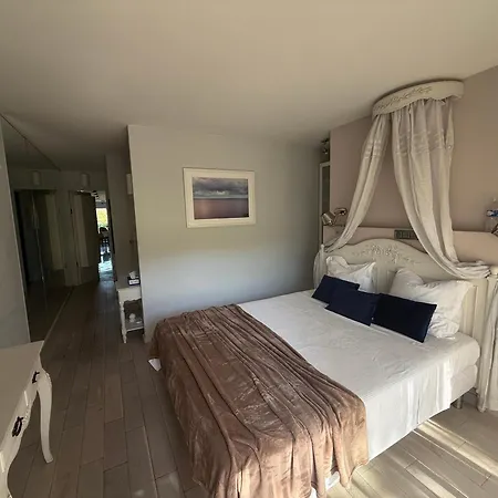Luxury Penthous 150m -private Rooftop Terrace 300 M In With Pool 公寓